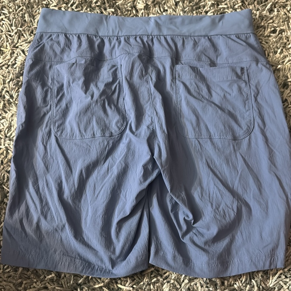 Athleta Trekkie Bermuda 2.0 Shorts Blue 10 - Picture 8 of 8